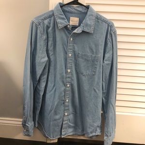 American Eagle Buttoned Denim Shirt